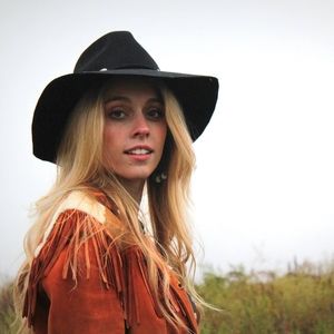 Meet your Posher, Rebekah